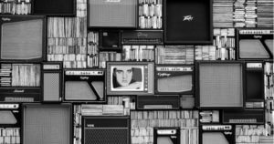 room with black walls 01
