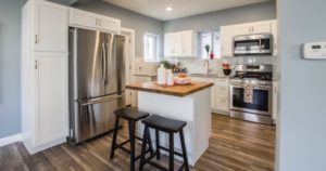 kitchen with grey walls 02