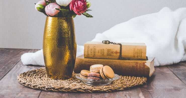 Try Farmhouse Decor in the Bathroom