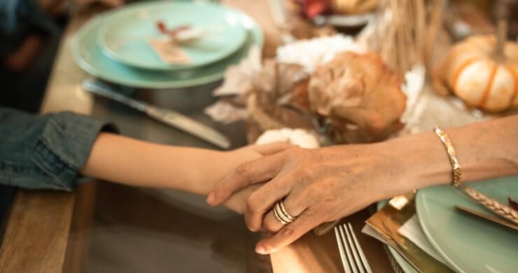 Here are Some Great Ideas for the Kids Table at Thanksgiving